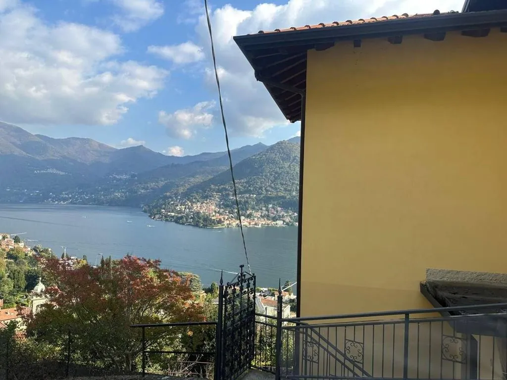 Terrasse - Luxury Lake View Apartment in Moltrasio