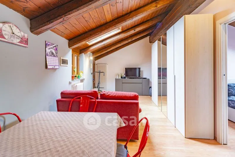 Salle à manger - Fully Furnished Flat with Balcony in Caraglio
