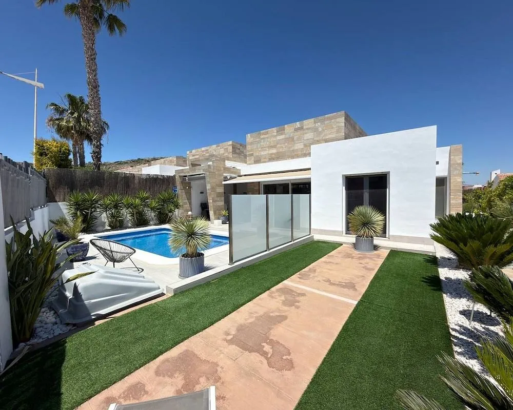 Bassein - 3-Bedroom House with Pool in Algorfa