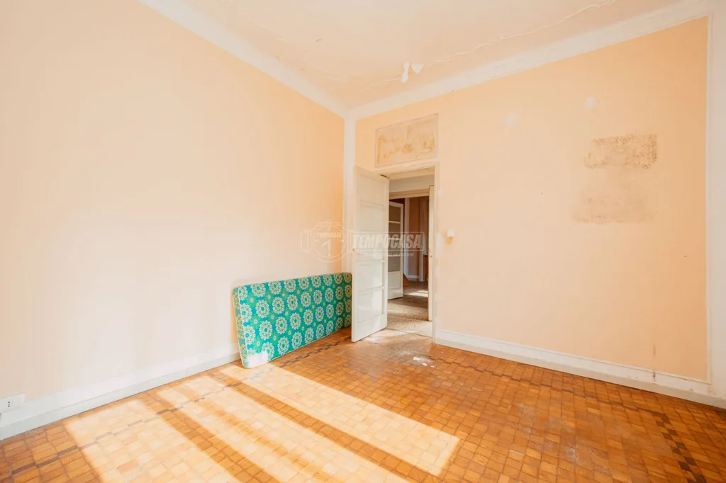 Toad - Two-Bedroom House with Garden in Vigevano Centre