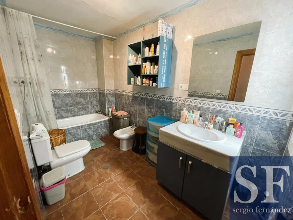 Salles de bain - Bright 3-Bedroom Apartment in Cómpeta