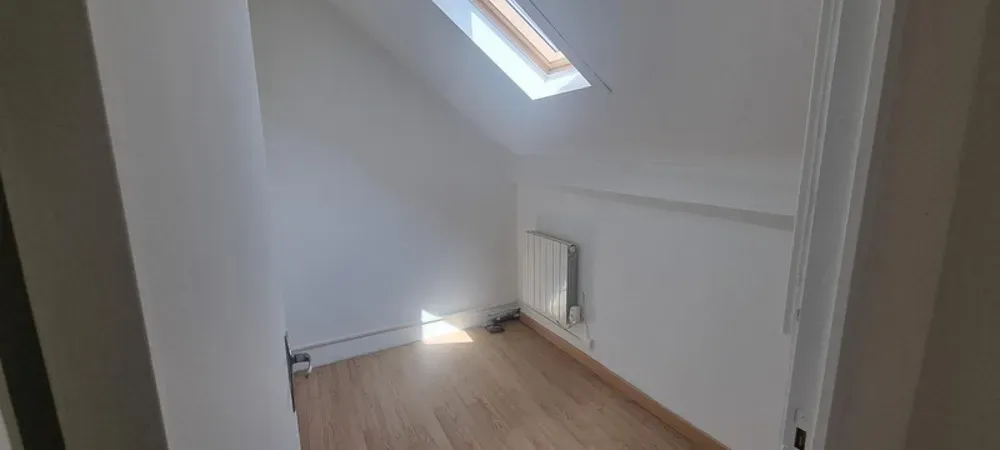 Pièces - Maison de 10 Pièces avec Terrain à Dijon