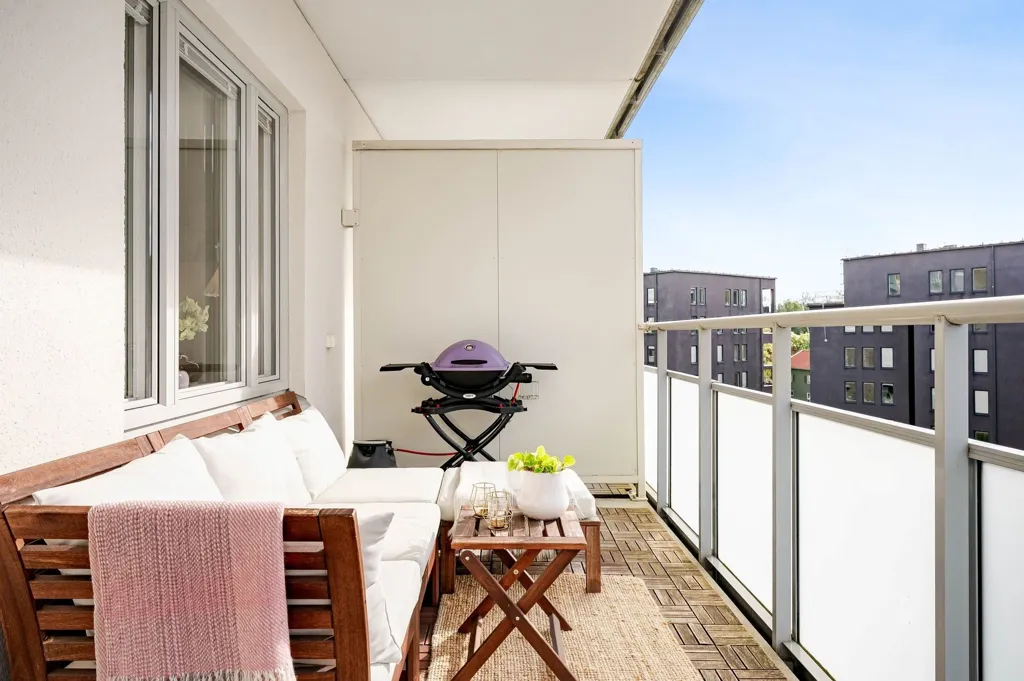 Balcony - Modern Two-Bedroom Flat with Balcony in Norra Djurgårdsstaden