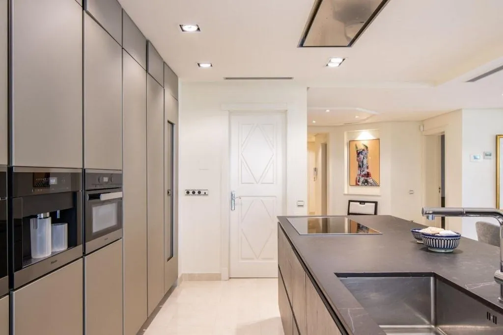Cuisine - Luxury Villa with Pool in Nueva Andalucia, Marbella