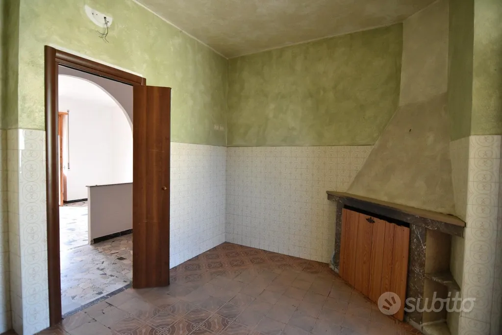 Pièces - Spacious Penthouse with Mountain View in Macomer