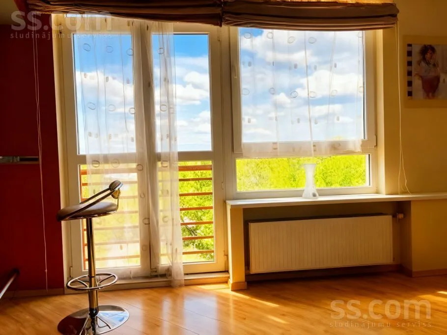 Séjour - Modern 2-Bedroom Flat with Garden in Jugla, Riga