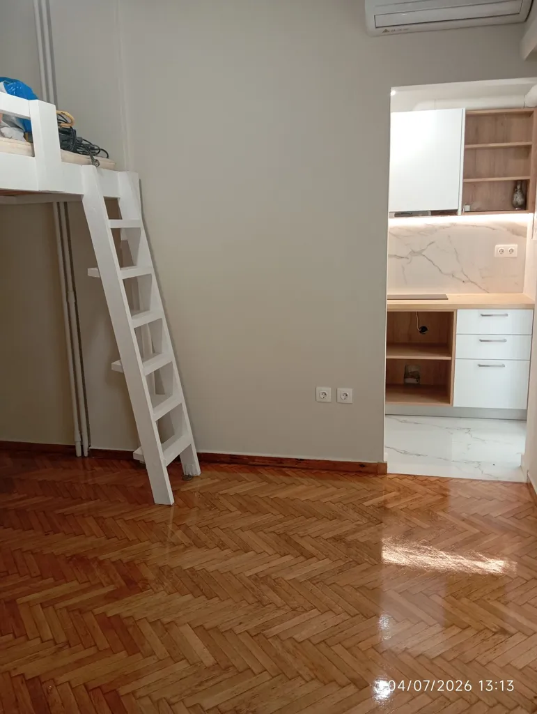 Magamistoad - Renovated Studio with Balcony in Athens Centre