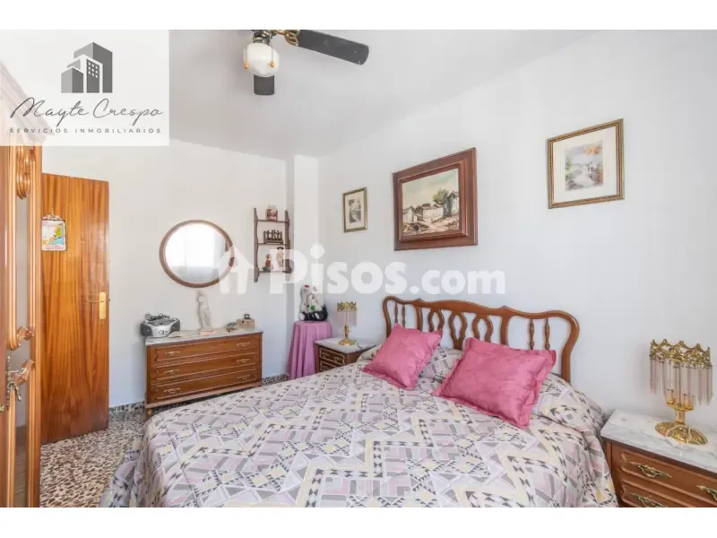 Magamistoad - Corner House with Pool in Atarfe
