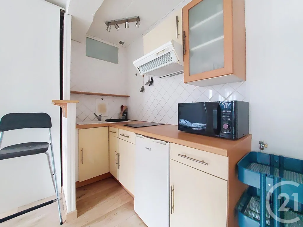 Cuisine - Studio Meublé avec Jardin à Rouen