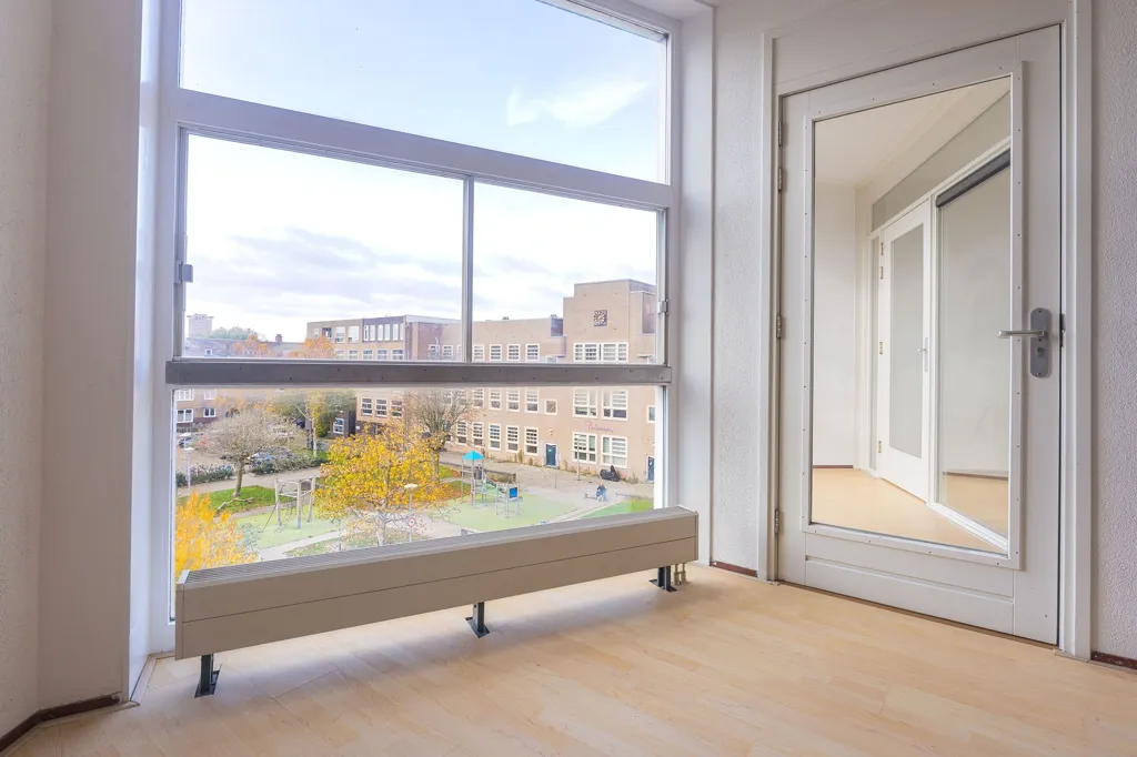 Pièces - Amsterdam School Flat with Loggia in Amsterdam-Zuid