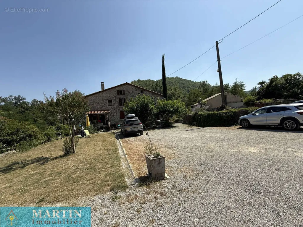 Esterno - Mas with River Access in Peaceful Hamlet