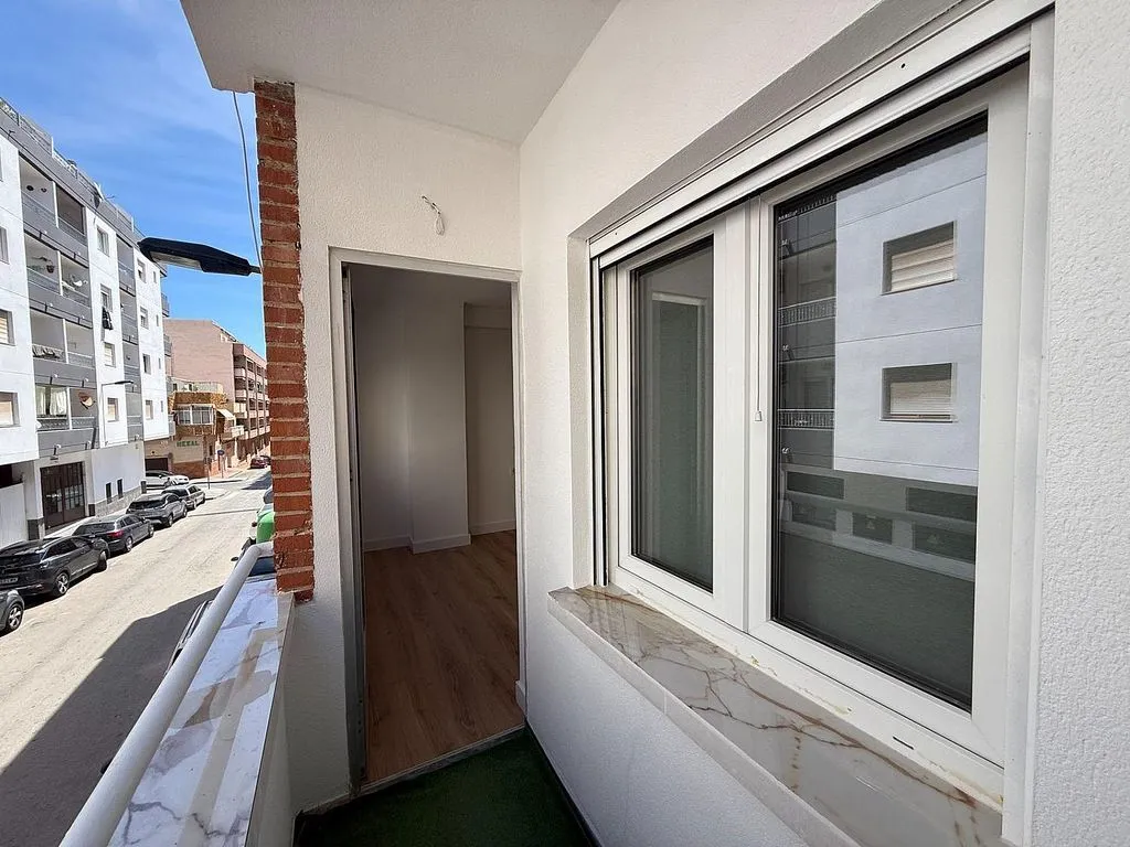 Rõdu - Apartment with Balcony in Torrevieja Centre