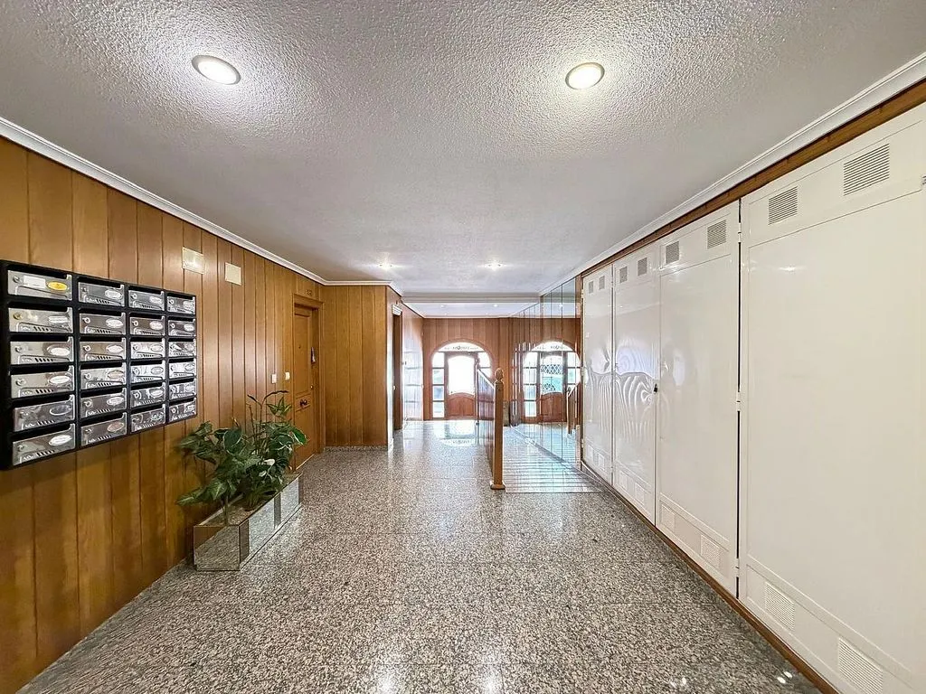 hallway_entrance
