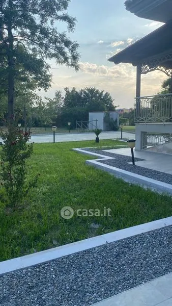 Aed - Rented Villa with Private Garden in Pisticci