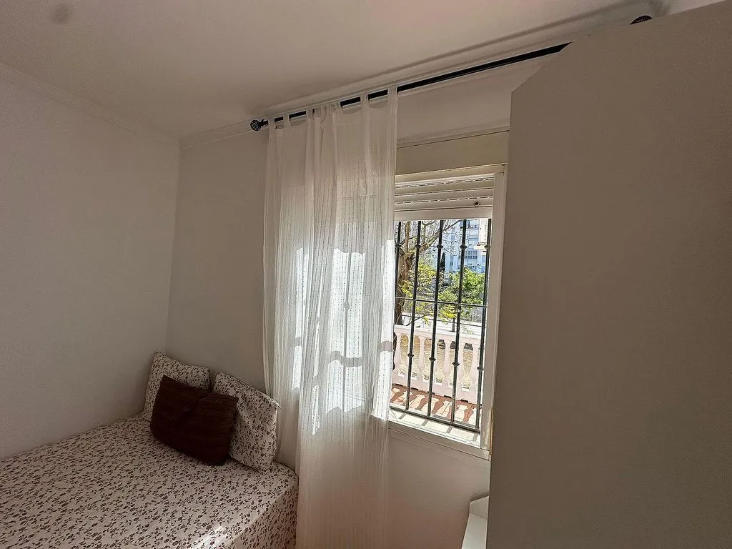 Magamistoad - Semi-Detached House with Terrace in South