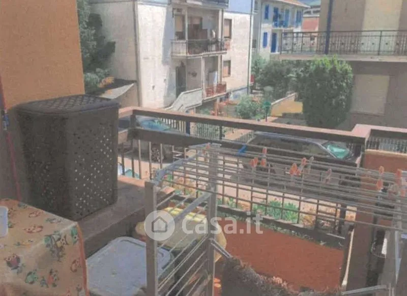 Balcone - Three-Bedroom Apartment with Garden in Teramo