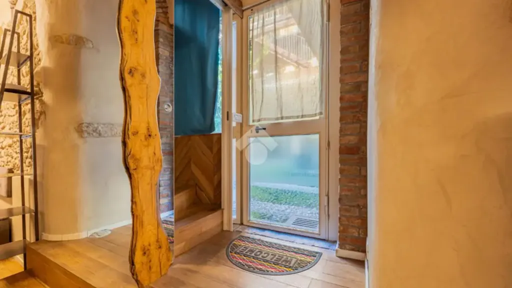Esik - Triplex in Historic Centre, San Felice del Benaco