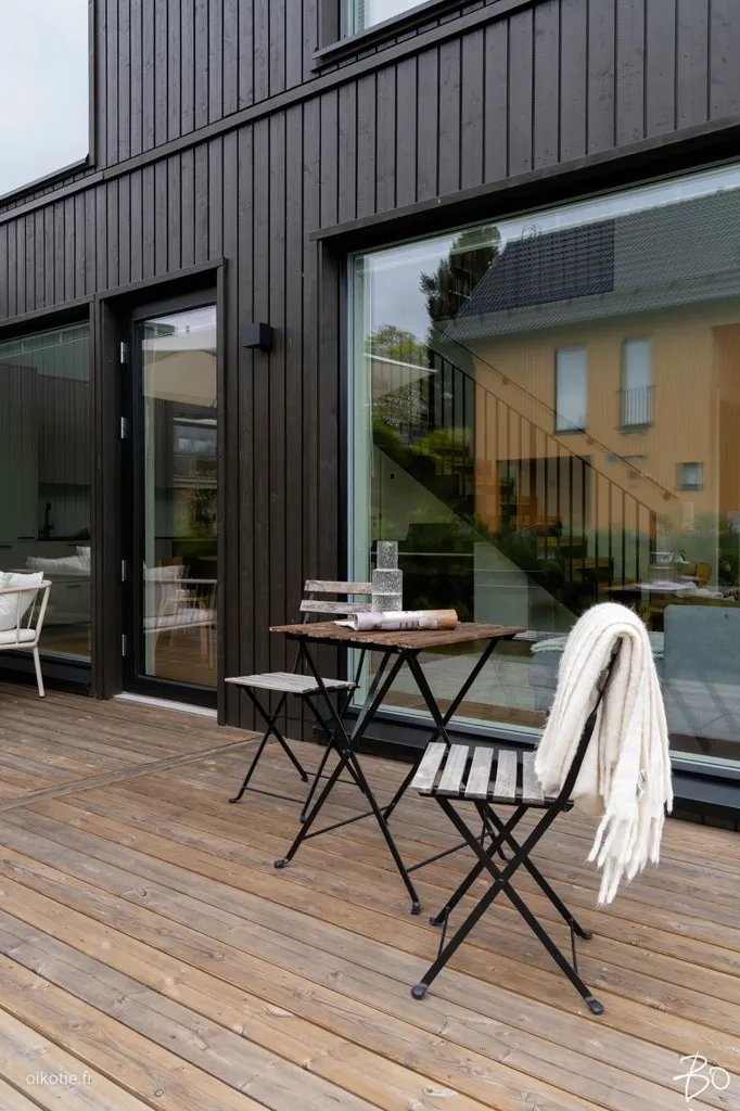Terrass - Modern Design Duplex with Sauna in Vantaa Hiekkaharju