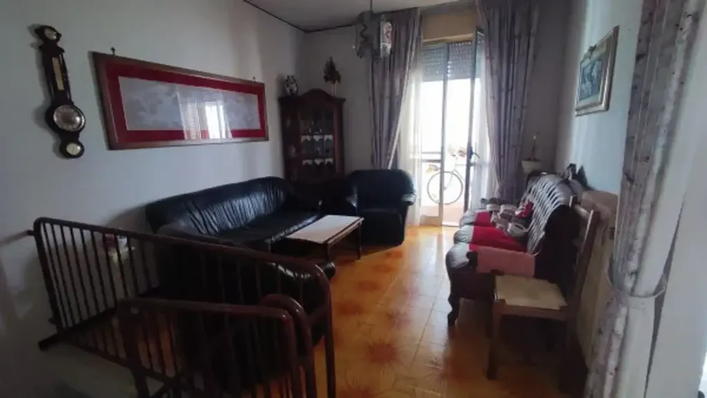 Elutuba - Duplex with Balcony in Maddaloni