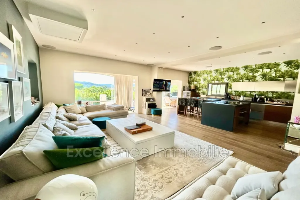 Séjour - Villa Luxueuse avec Piscine à Sainte-Maxime