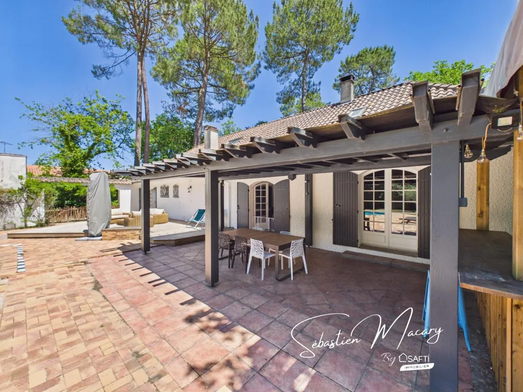 Terrass - Family House with Pool in Cestas