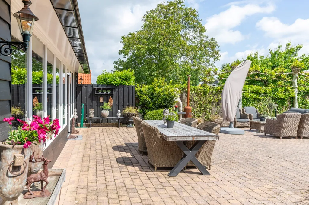 Terrasse - Dual Dwelling with Office Space in Ochten