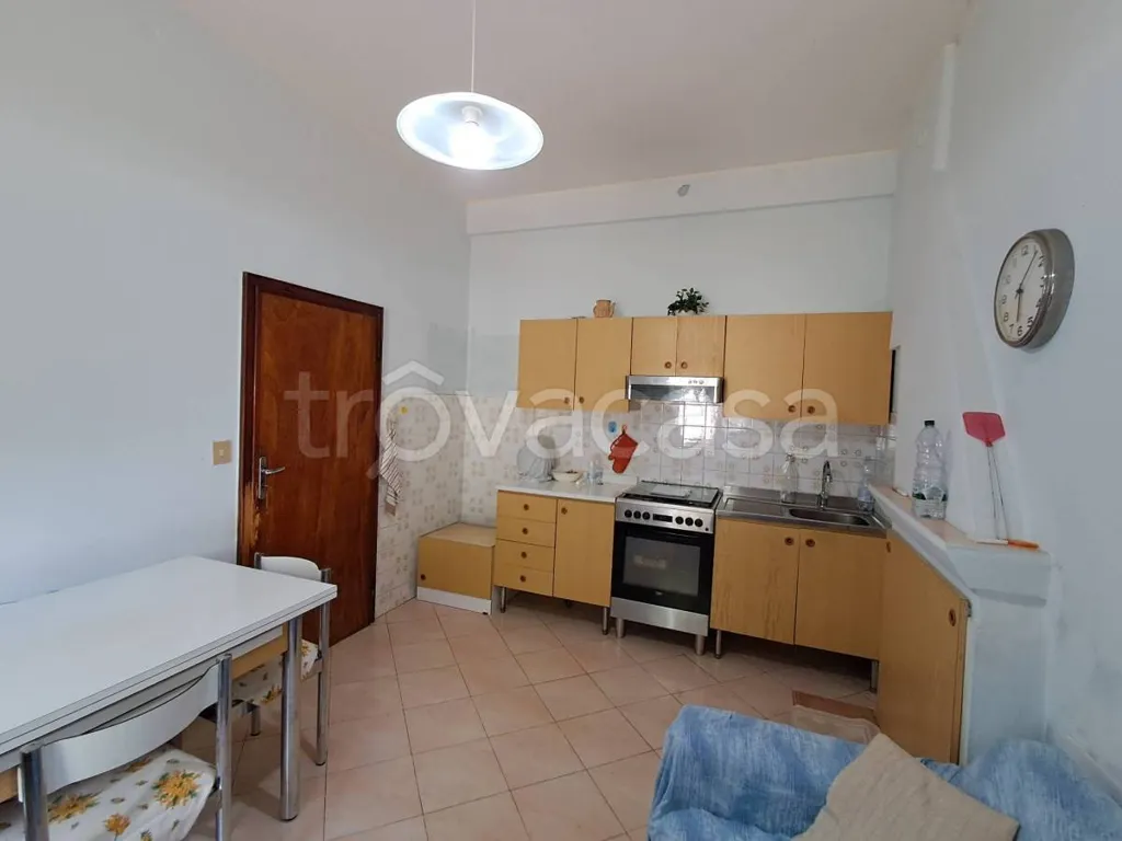 Cucina - Traditional Villa with Courtyard in Lugo