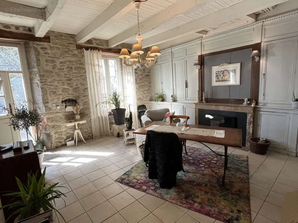 8-room house in Graissac