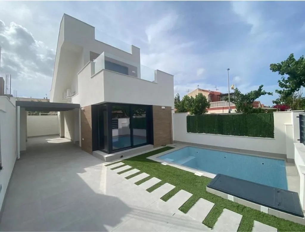 Piscine - Newly Built Villa with Pool in Los Alcázares