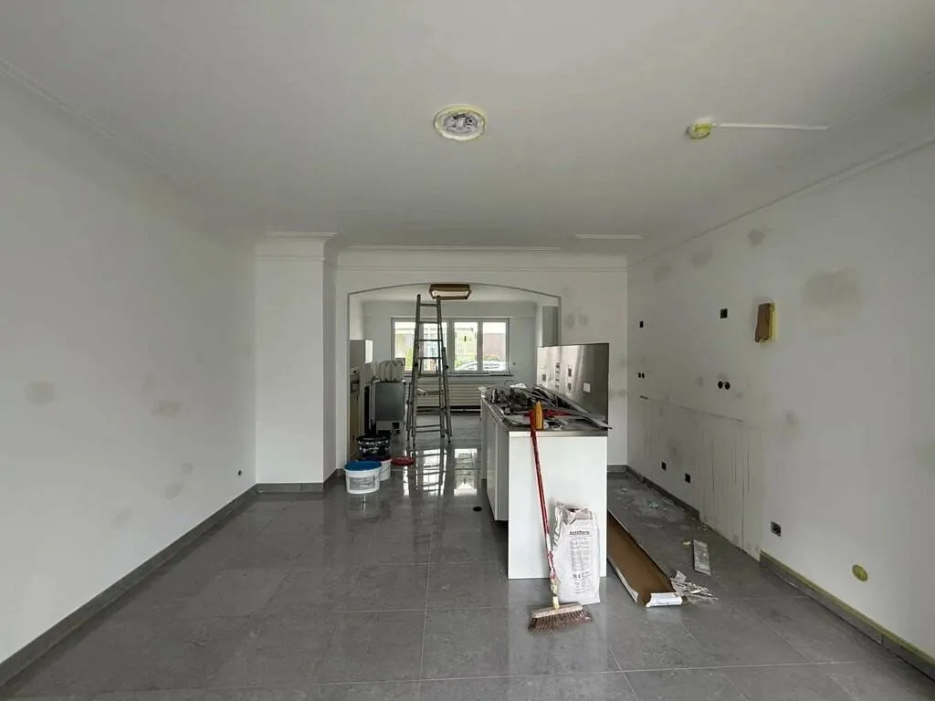 Köök - 5-Bedroom House with Multiple Uses in Luxembourg
