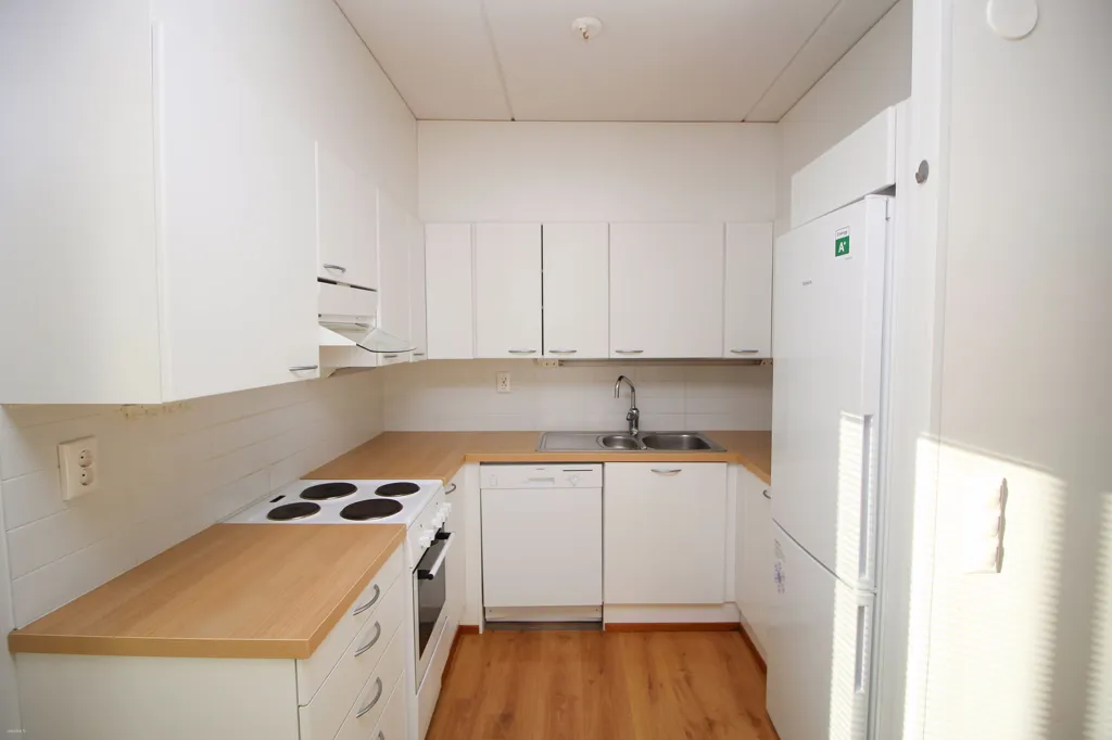 Cuisine - Modern Flat with Balcony in Espoo Centre