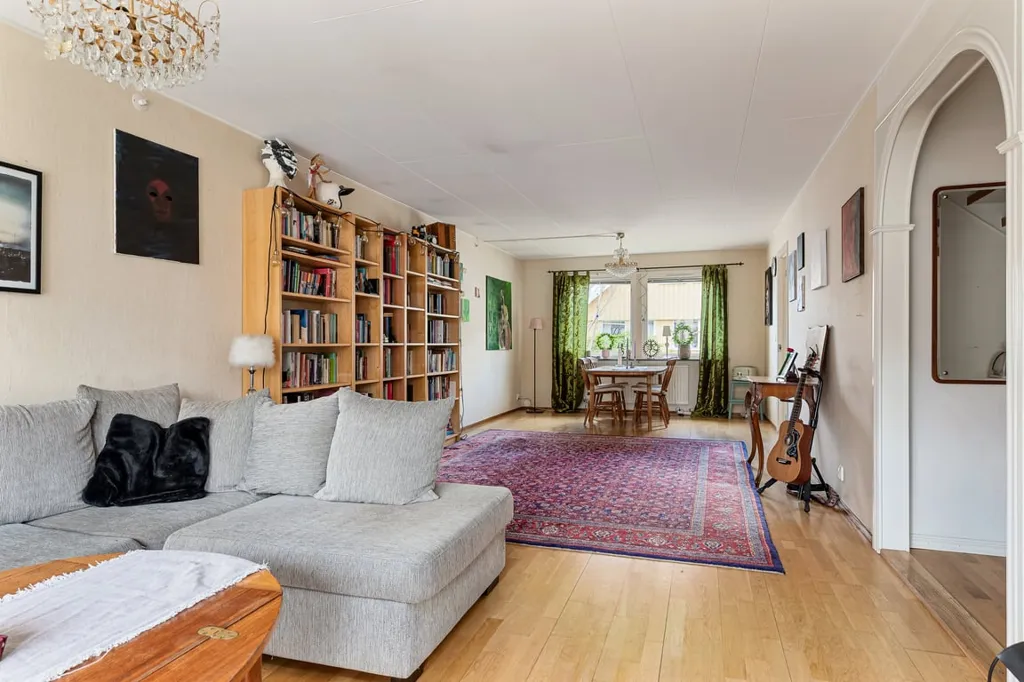 Living Room - 1½-Storey Villa with Spa Deck in Quiet Suburb