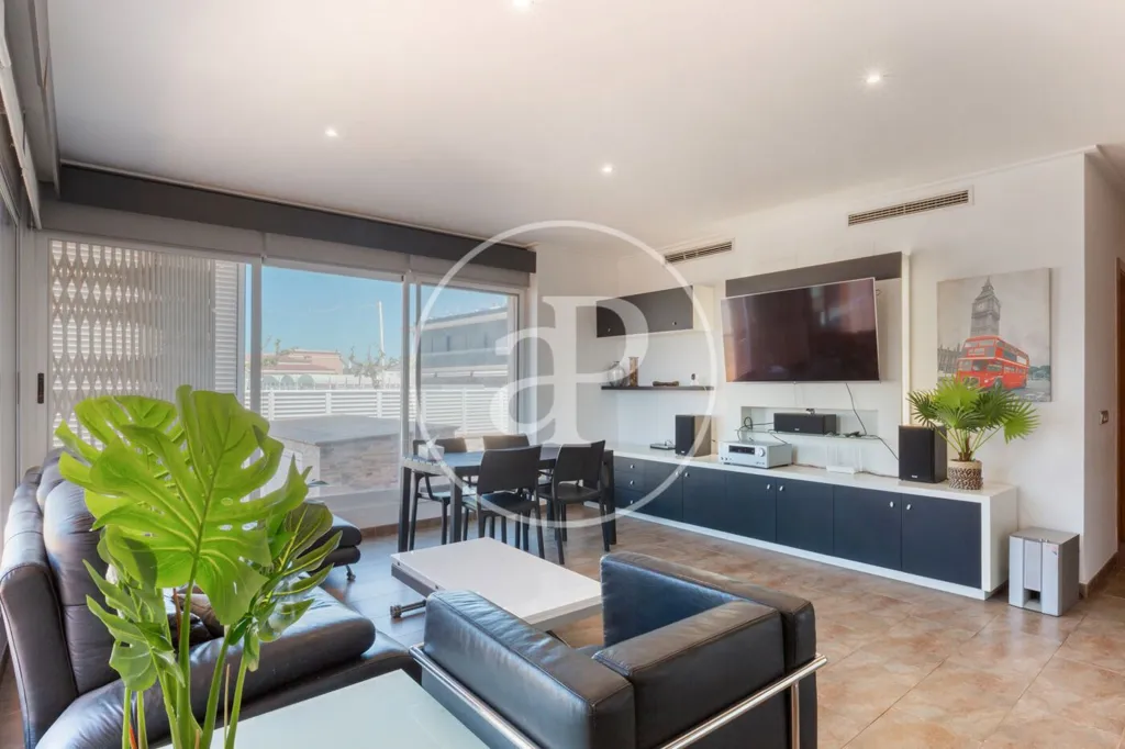 Soggiorno - Twin-Storey House with Pool near Beaches