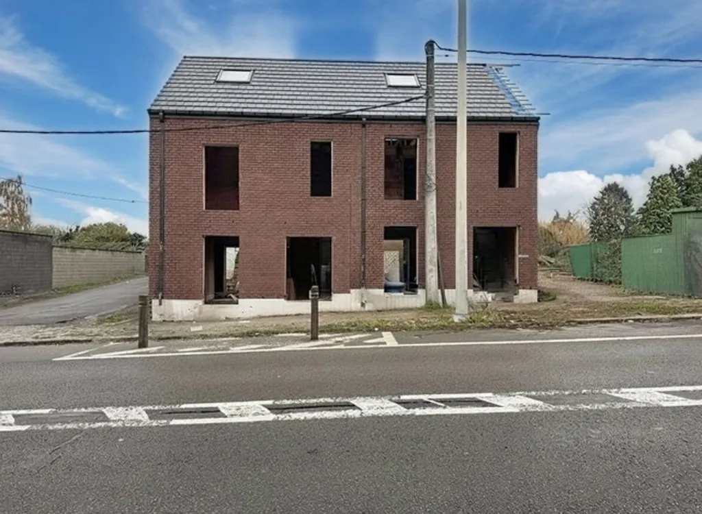 Extérieur - Maison neuve avec terrasse à Hyon