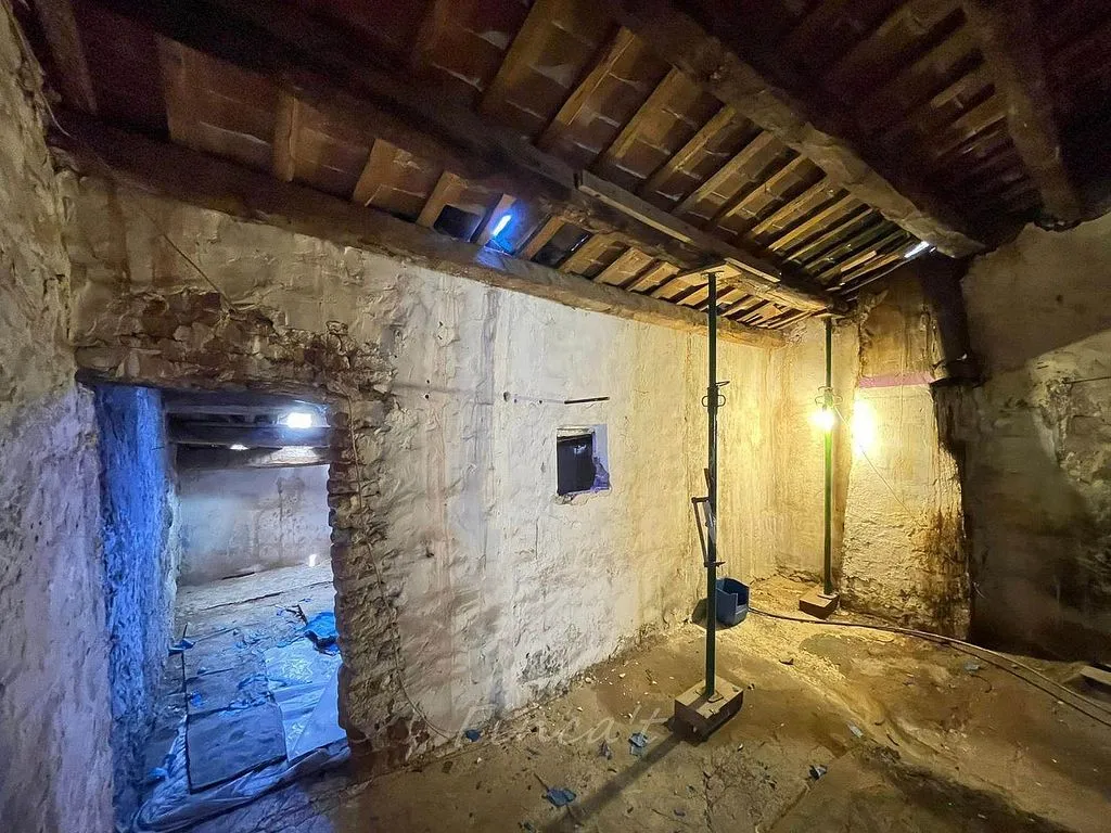 Toad - Stone Semi-detached House with Garden in Moià