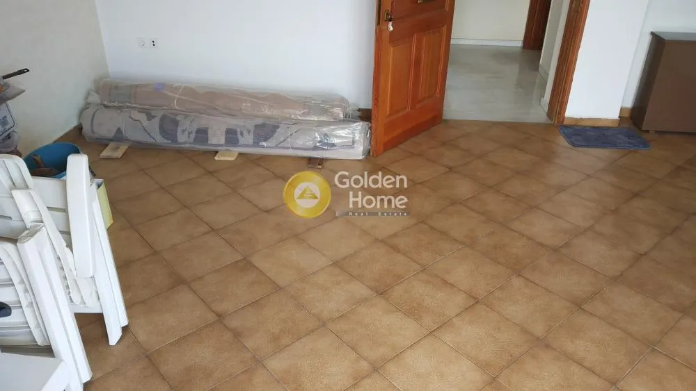 Entrée - Multi-Storey Building with Large Garden in Rafina - Neraias