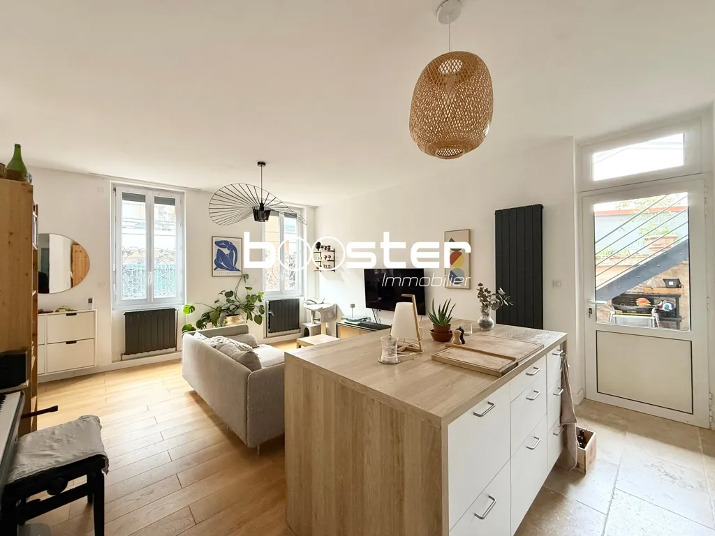 Kitchen - Charmful 3-Bedroom Apartment in Saint-Cyprien