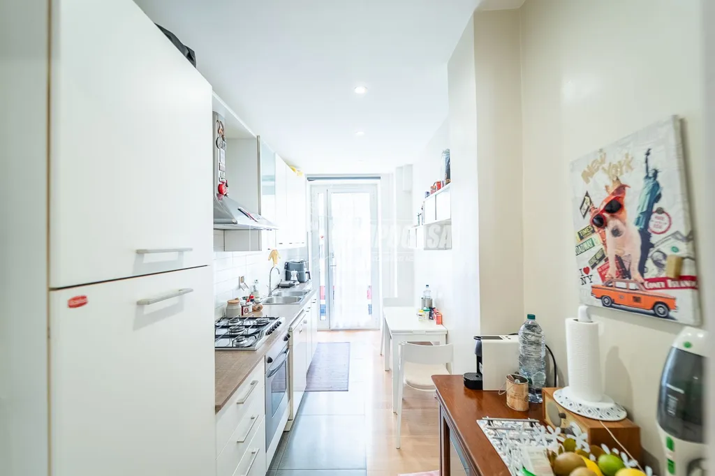 Köök - Ristruttured Flat with Balcony in Nomentano, Rome