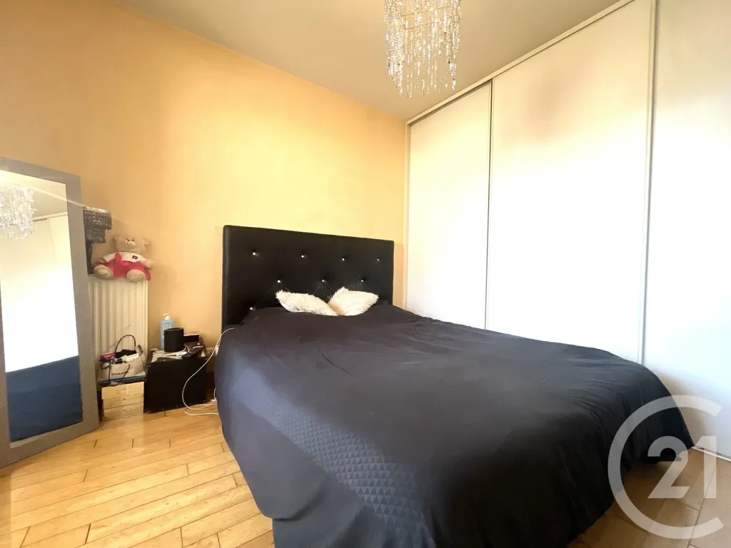 Chambres - Appartement F2 avec Terrasse à Limoges