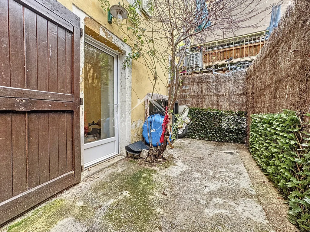 Aed - Six-Unit Investment Property in Millau Centre