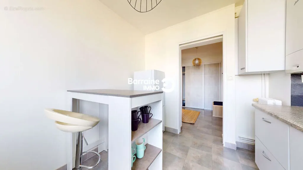 Cuisine - Appartement Meublé avec Balcon à Brest - Lanrédec