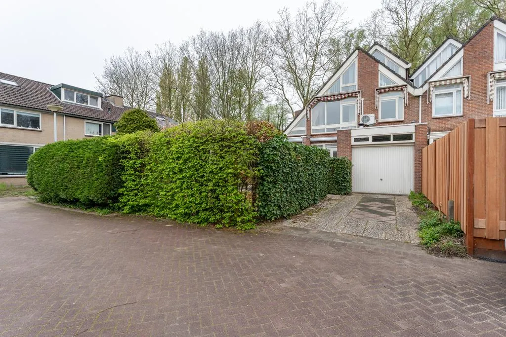 Bien 6 pièces à Barendrecht