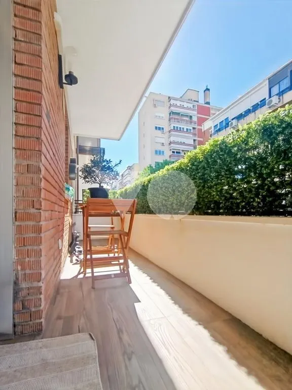 Balcon - Reformed Flat with Terrace in Madrid