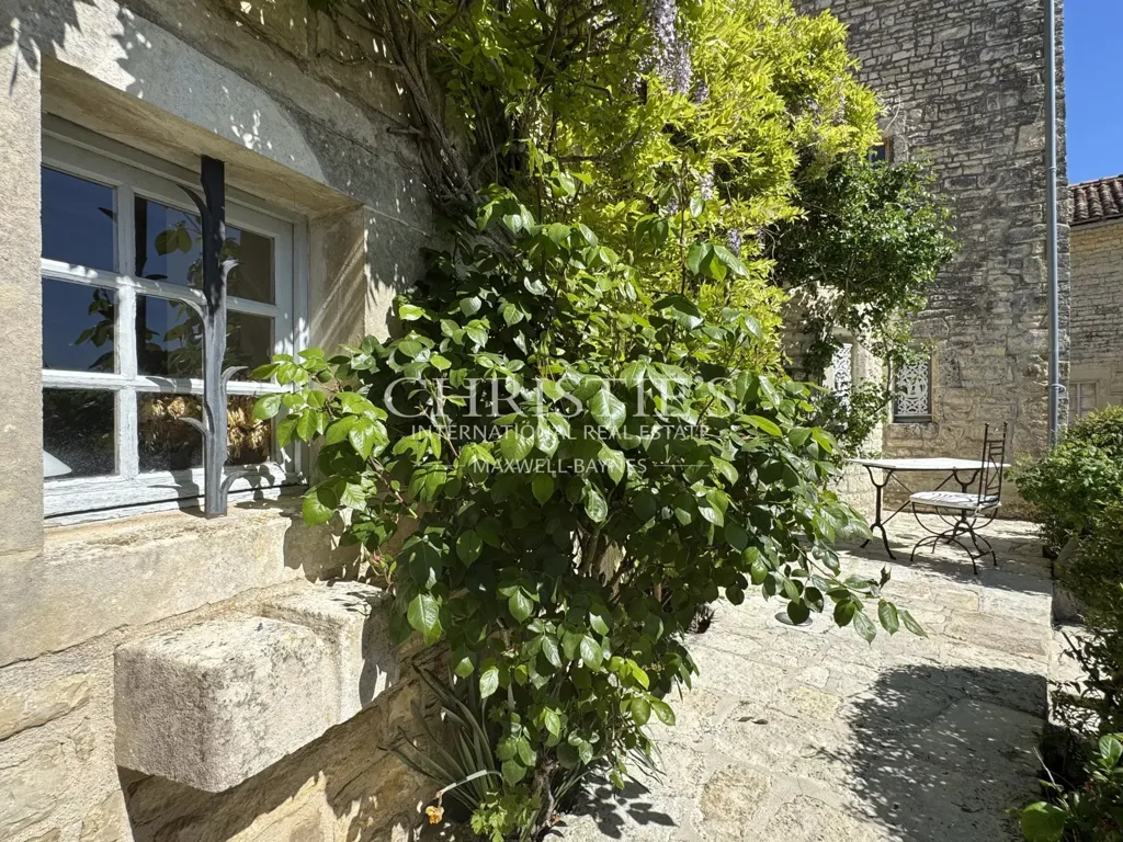 Giardino - Historic Manor with Courtyard in Tusson, Charente