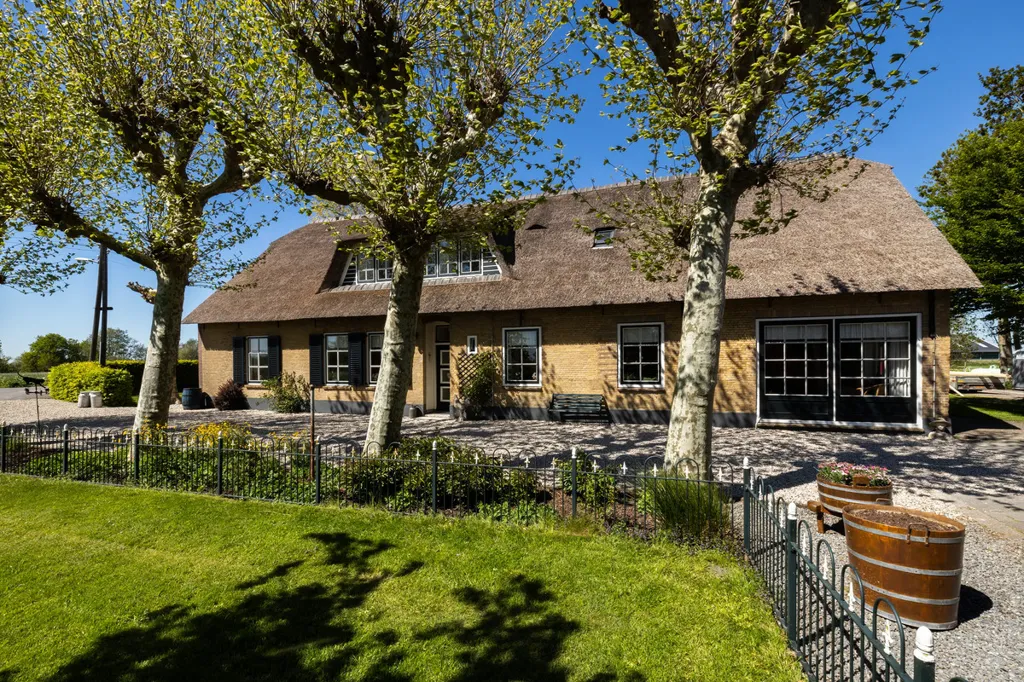 Välivaade - Nostalgic Farmhouse with Polder Views in Vlist