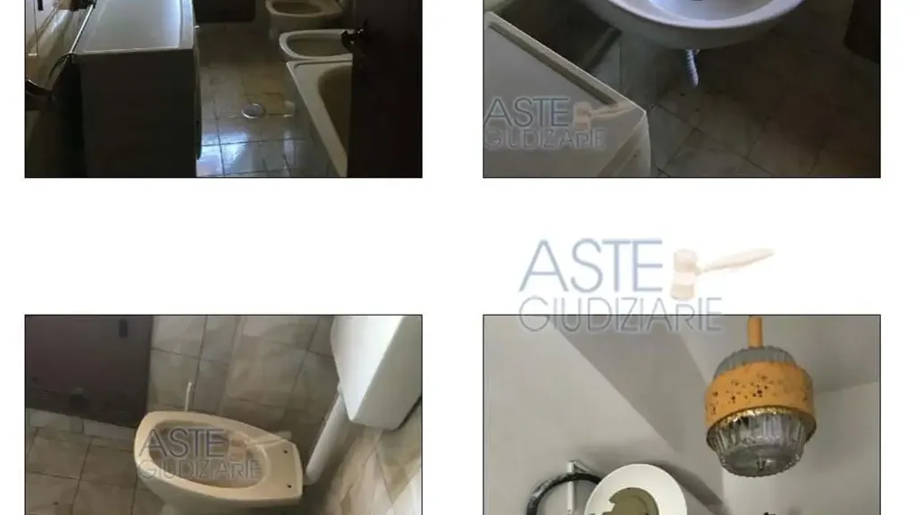 Salles de bain - Apartment with Balcony in Pomezia