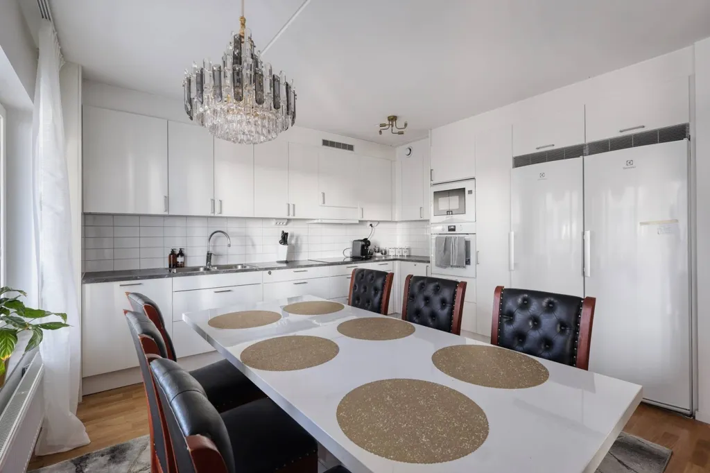 Sala da pranzo - Apartment with Balcony and Terrace in Göteborg