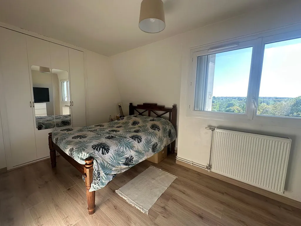 Magamistoad - Fourth Floor Flat with Balcony in Limay