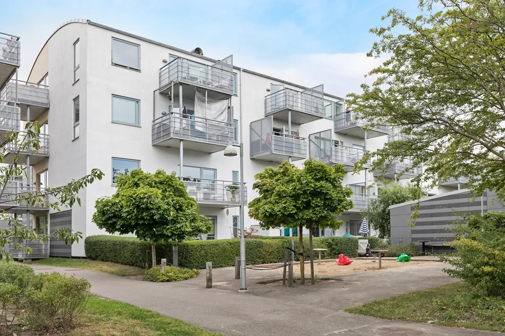 Välivaade - Modern Apartment with South Balcony in Fredslyckan