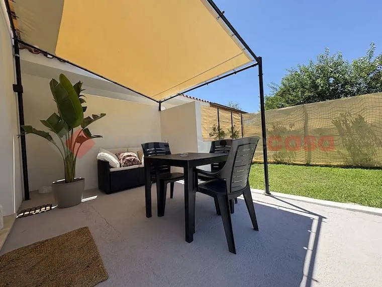Terrace - Rustic Villa with Private Garden in Terracina